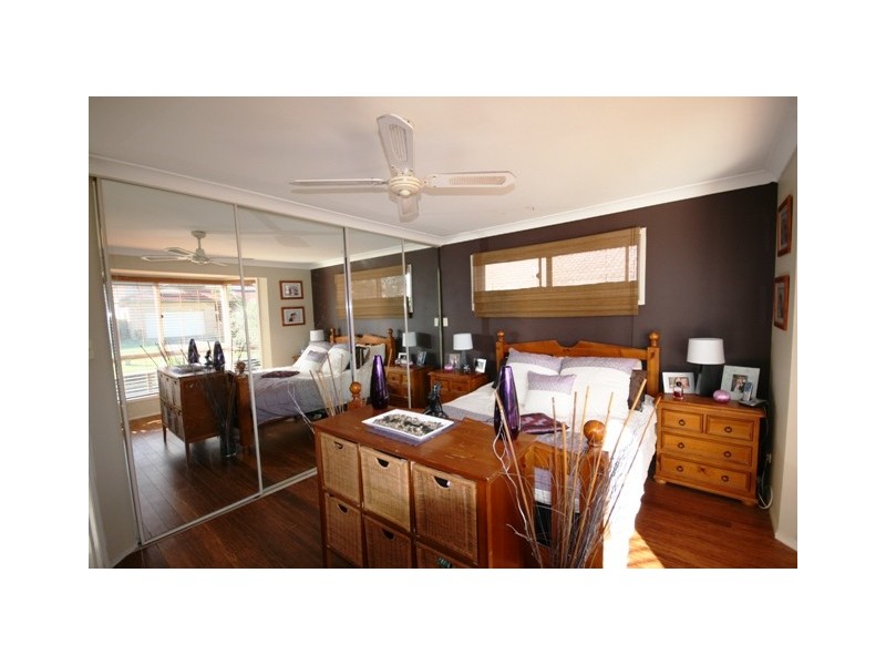 295 Darlington Dr, Banora Point NSW 2486