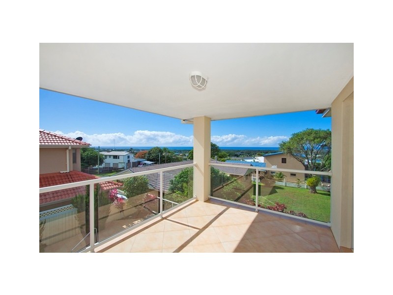 10a Peter St, Banora Point NSW 2486
