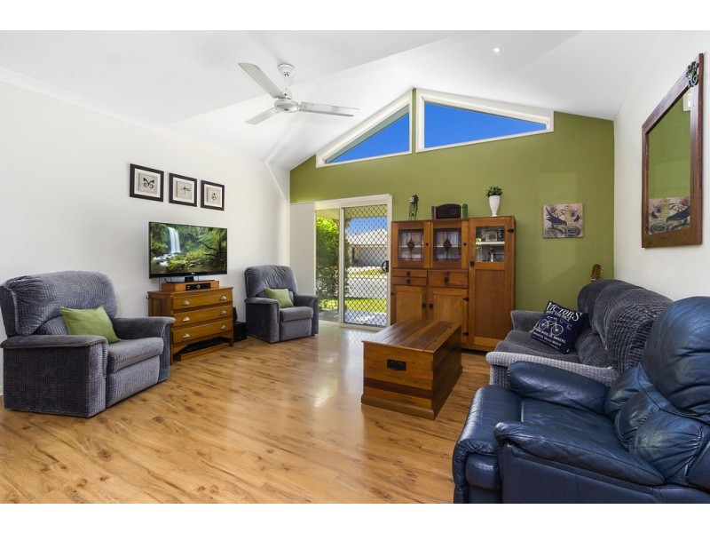 10 Tathra Street, Pottsville NSW 2489