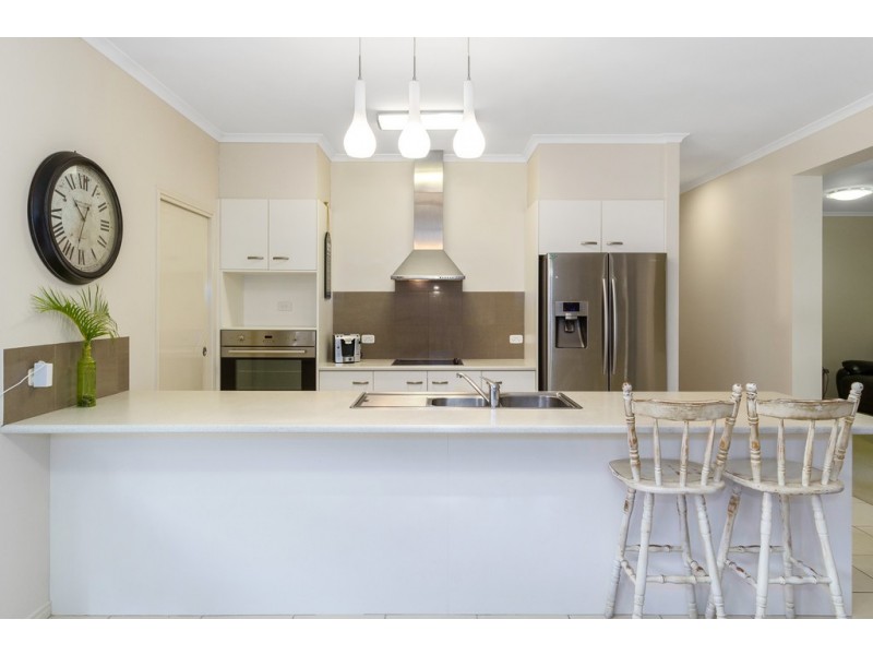 8 Sugar Glider Drive, Pottsville NSW 2489