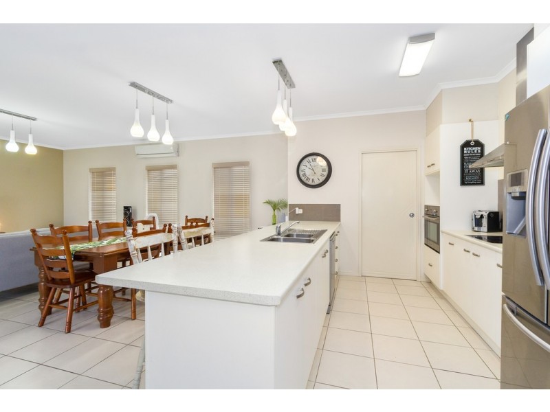 8 Sugar Glider Drive, Pottsville NSW 2489