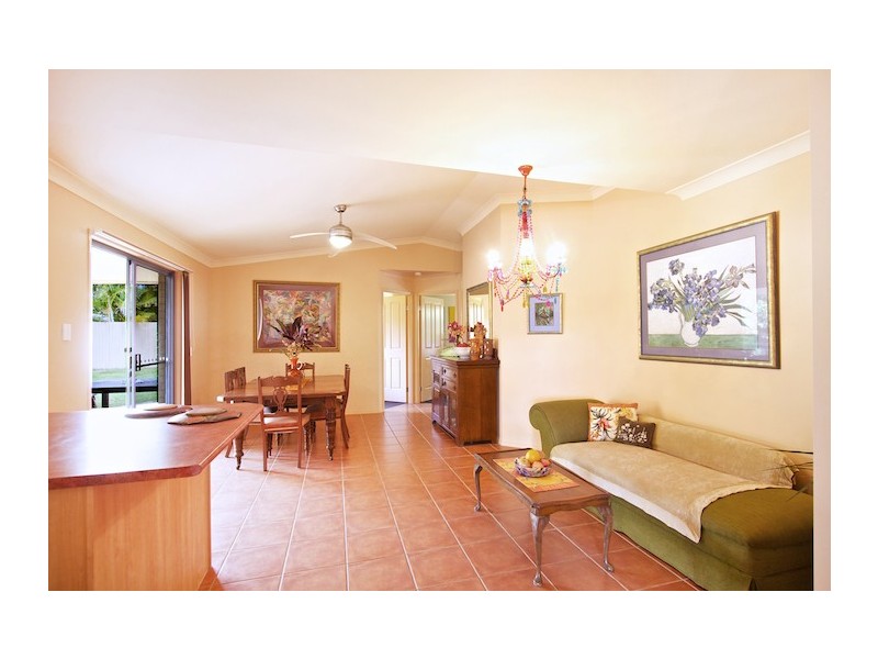 2 Medoc Place, Tweed Heads South NSW 2486