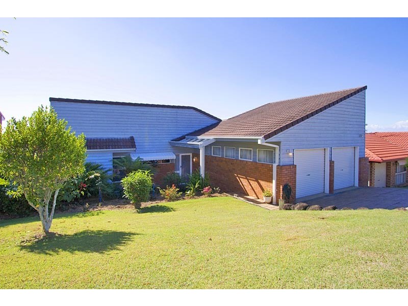28 Oakland Pde, Banora Point NSW 2486