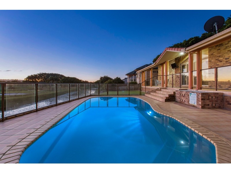 135 Darlington Drive, Banora Point NSW 2486