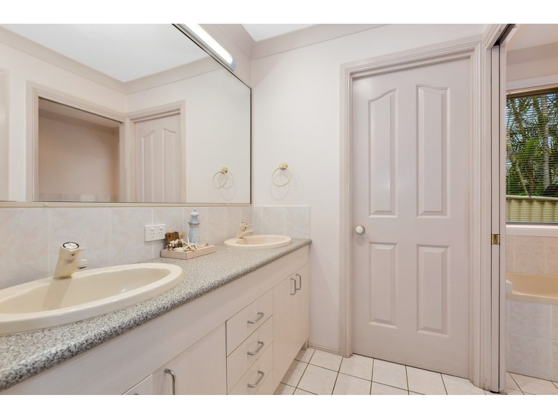 135 Darlington Drive, Banora Point NSW 2486