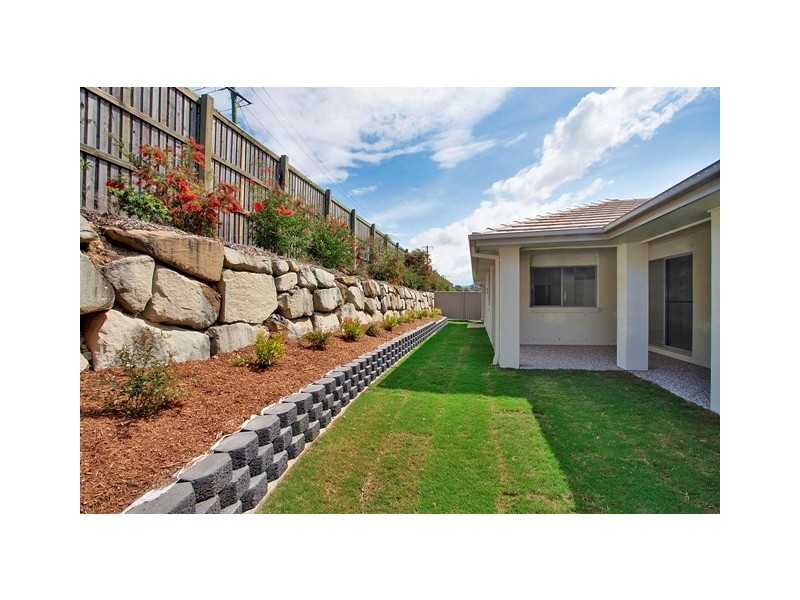 2 / 69 Newcastle Drive, Pottsville NSW 2489