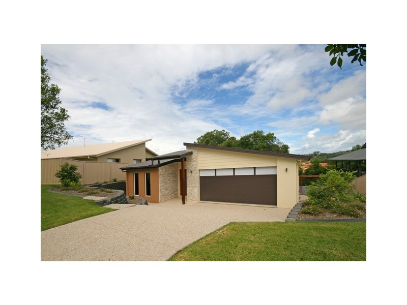 2 Westwood St, Banora Point NSW 2486