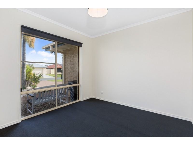 6 Magnolia Crescent, Banora Point NSW 2486