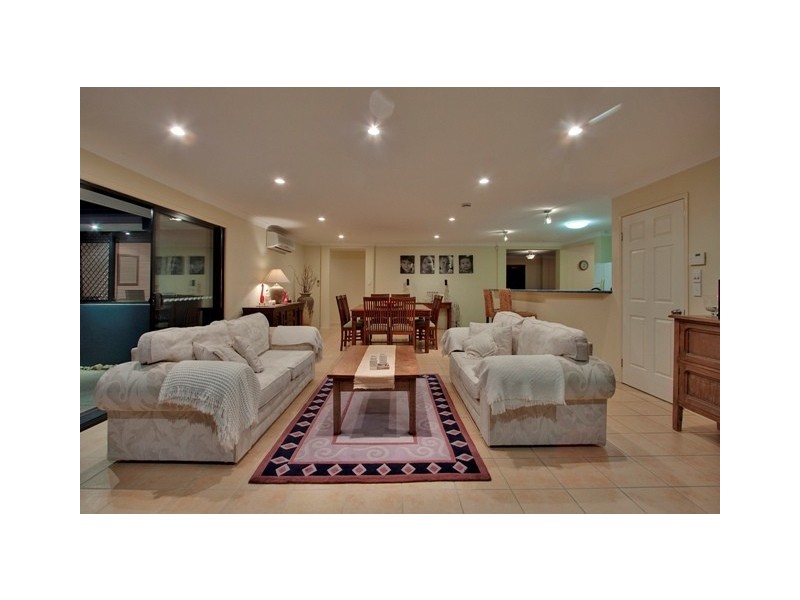 4 Birkdale Court, Banora Point NSW 2486