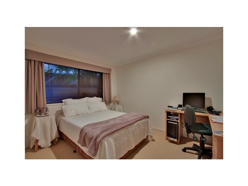 4 Birkdale Court, Banora Point NSW 2486