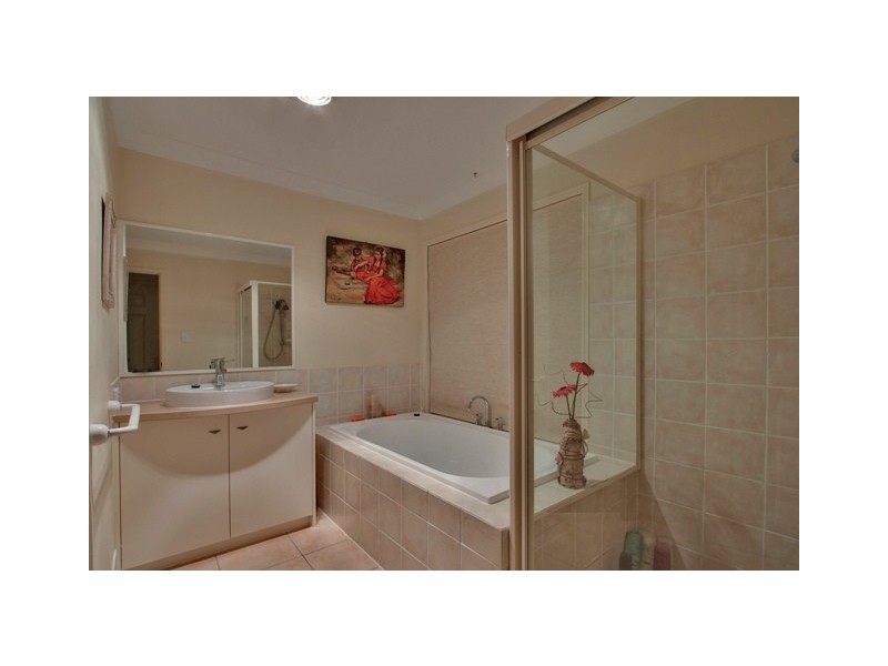 4 Birkdale Court, Banora Point NSW 2486