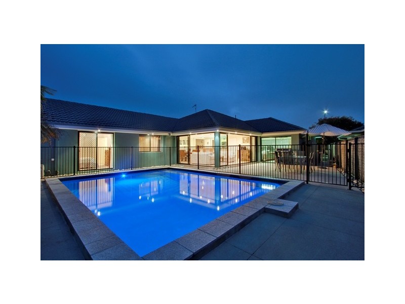 4 Birkdale Court, Banora Point NSW 2486