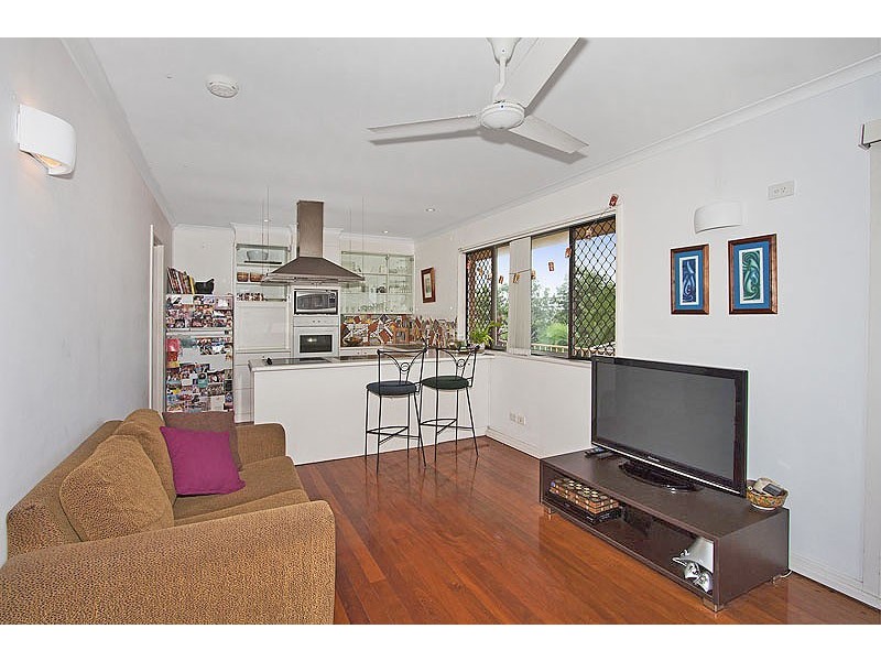 4 / 47 Coolangatta Road, Kirra QLD 4225