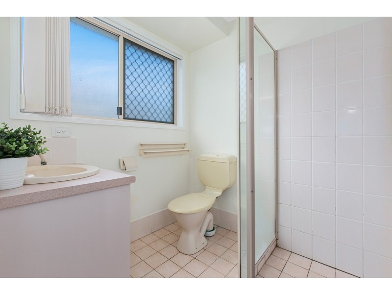 1 / 4 Parkland Place, Banora Point NSW 2486