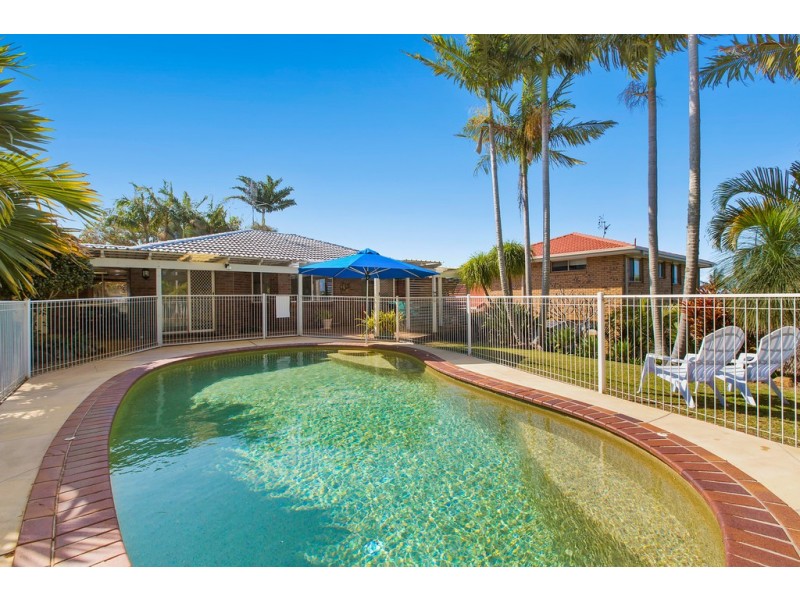 18 Peppermint Place, Banora Point NSW 2486