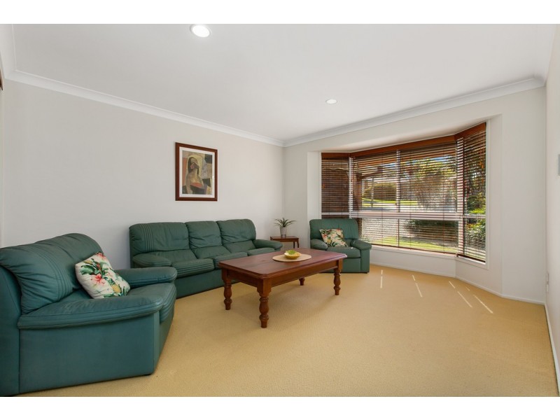 18 Peppermint Place, Banora Point NSW 2486