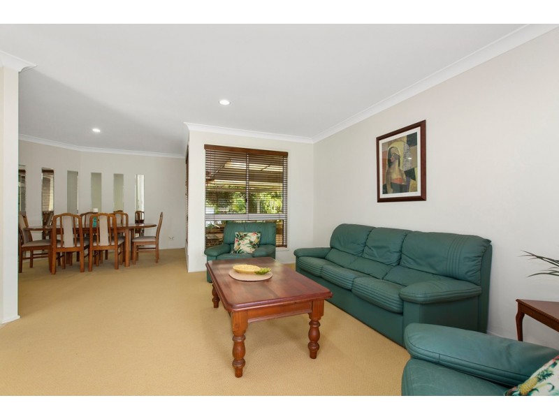 18 Peppermint Place, Banora Point NSW 2486