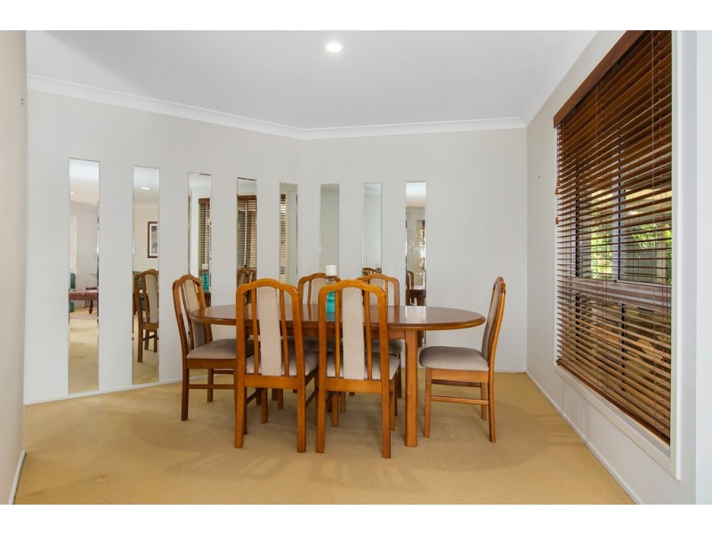 18 Peppermint Place, Banora Point NSW 2486