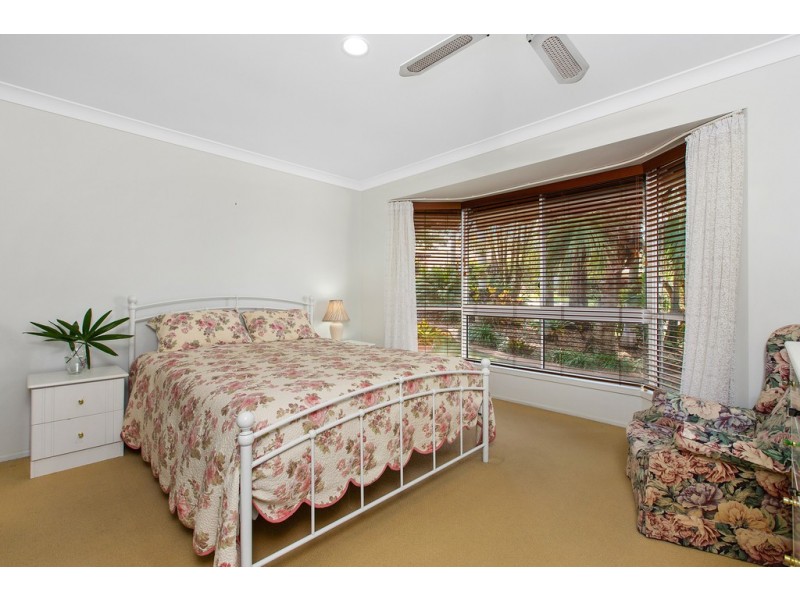 18 Peppermint Place, Banora Point NSW 2486