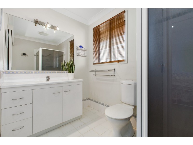 18 Peppermint Place, Banora Point NSW 2486