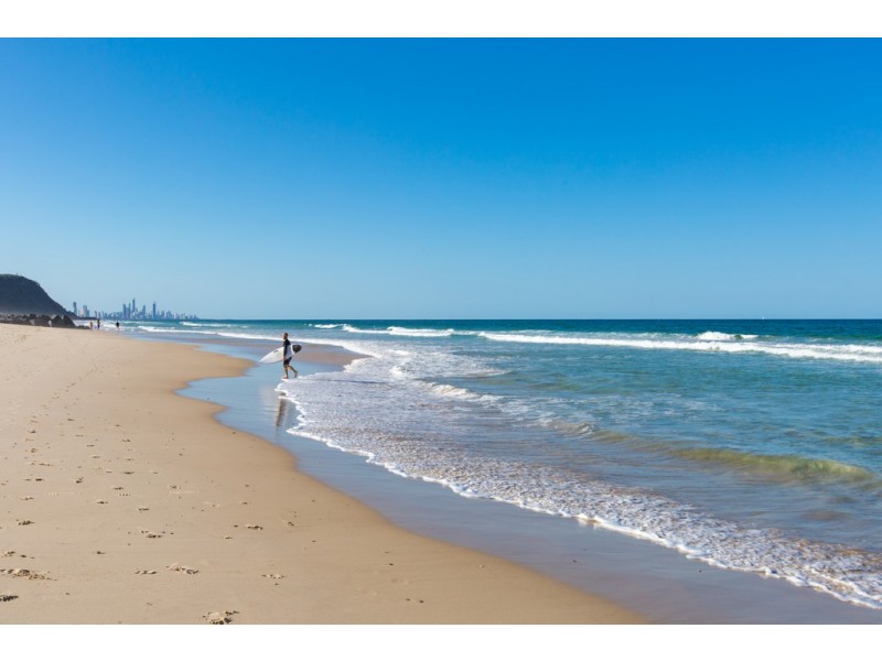 1 / 1326 Gold Coast Highway, Palm Beach QLD 4221
