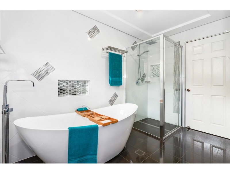 5 Vail Court, Bilambil Heights NSW 2486