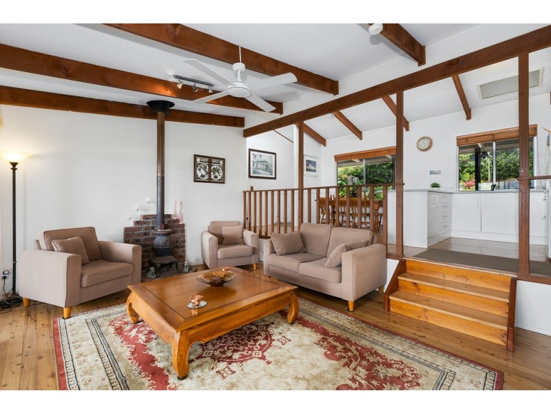 17 Broadwater Esplanade, Bilambil Heights NSW 2486