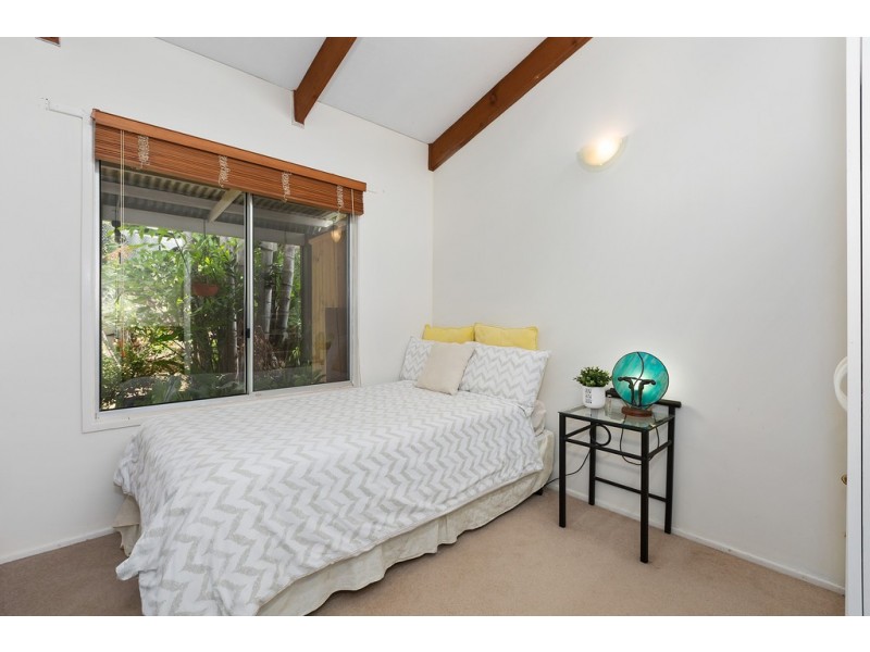 17 Broadwater Esplanade, Bilambil Heights NSW 2486