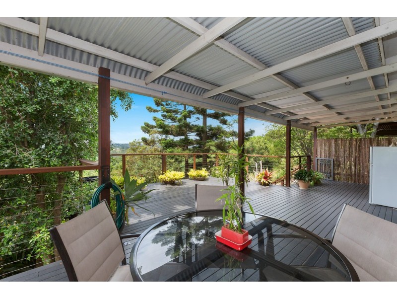 17 Broadwater Esplanade, Bilambil Heights NSW 2486