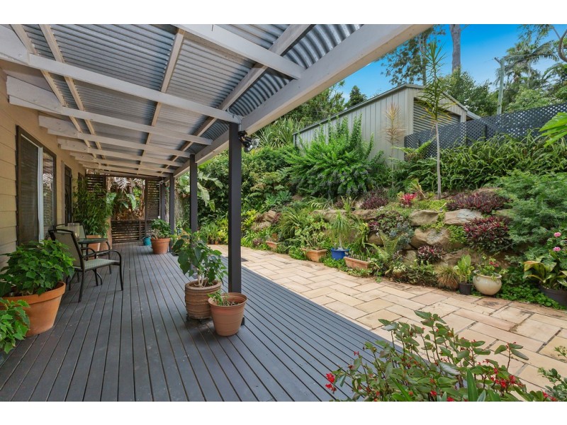 17 Broadwater Esplanade, Bilambil Heights NSW 2486