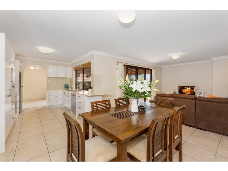 72 Ash Drive, Banora Point NSW 2486