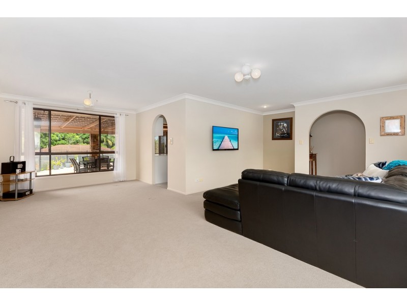 72 Ash Drive, Banora Point NSW 2486