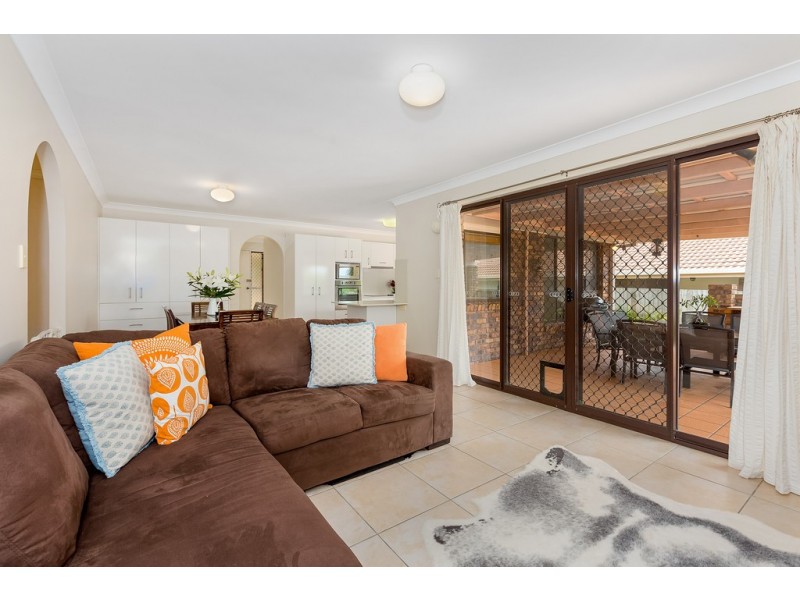 72 Ash Drive, Banora Point NSW 2486