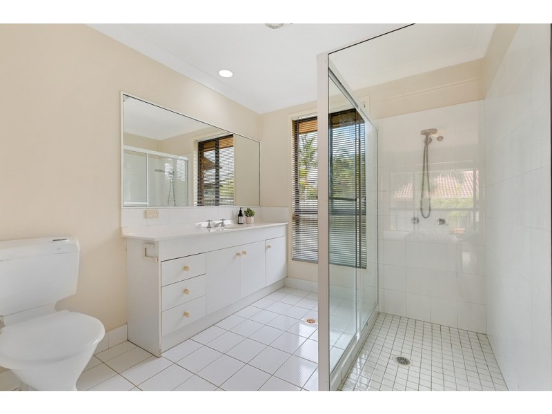 72 Ash Drive, Banora Point NSW 2486