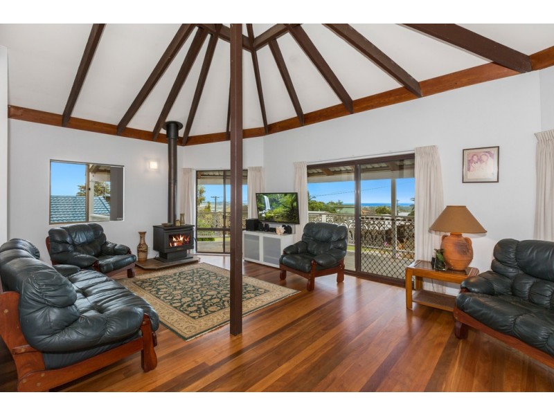 11 Yvonne Crescent, Bilambil Heights NSW 2486