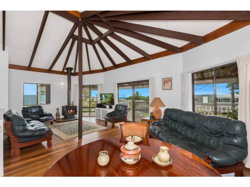 11 Yvonne Crescent, Bilambil Heights NSW 2486