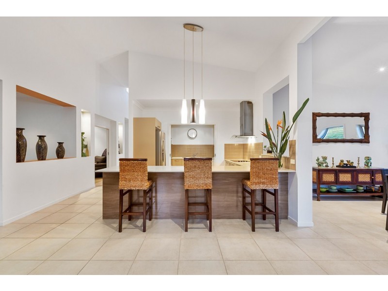 8 Westwood Street, Banora Point NSW 2486