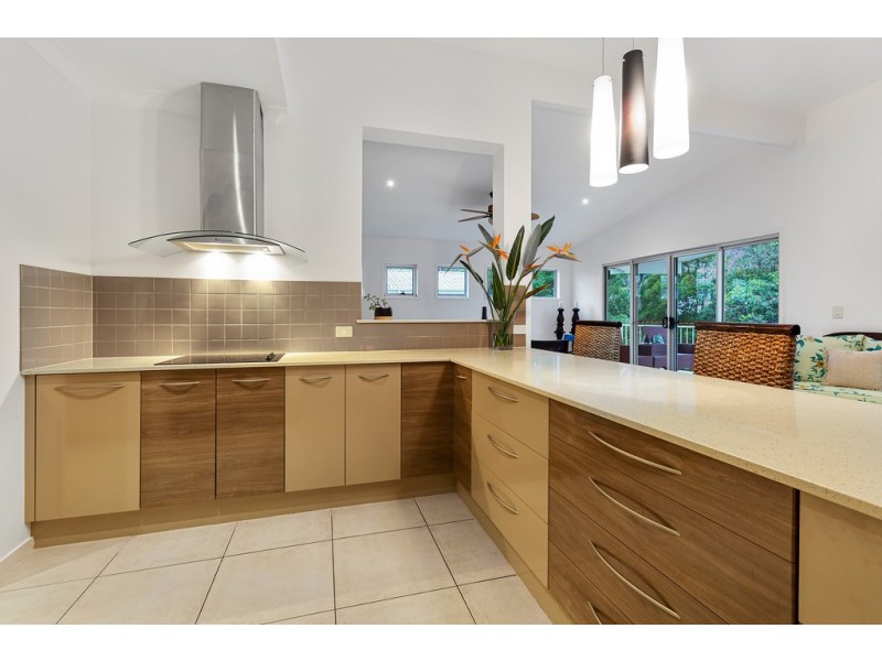 8 Westwood Street, Banora Point NSW 2486