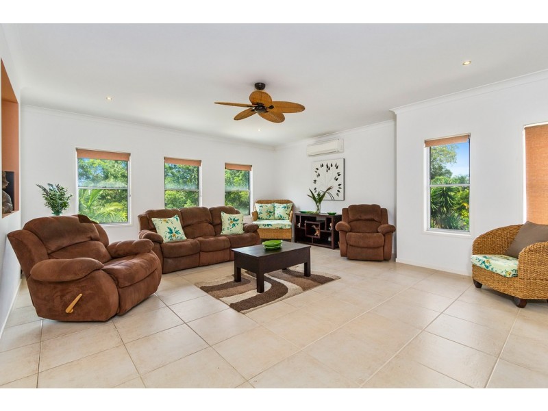 8 Westwood Street, Banora Point NSW 2486