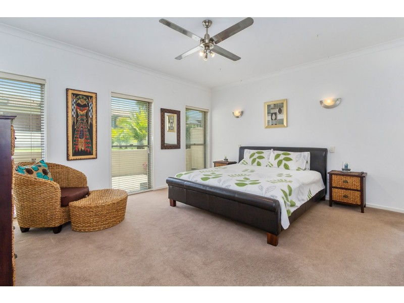 8 Westwood Street, Banora Point NSW 2486