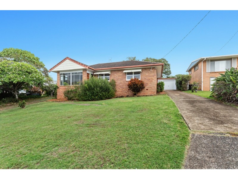 11 Pacific Drive, Banora Point NSW 2486