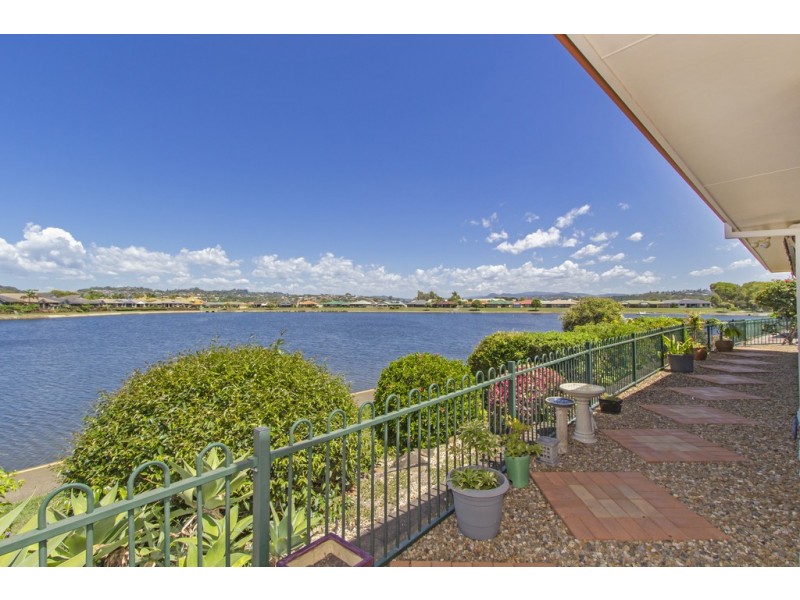 24 Kimberley Circuit, Banora Point NSW 2486