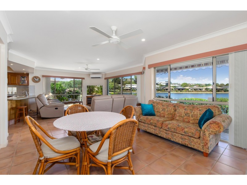 24 Kimberley Circuit, Banora Point NSW 2486
