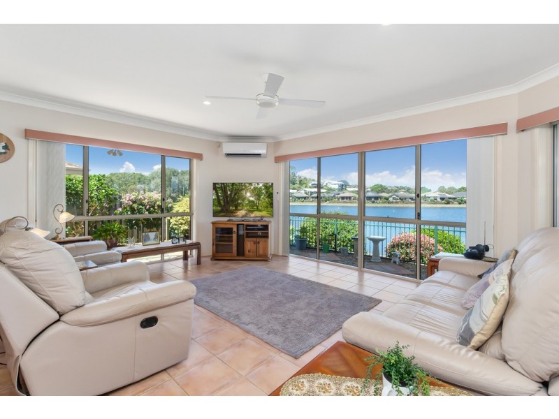 24 Kimberley Circuit, Banora Point NSW 2486