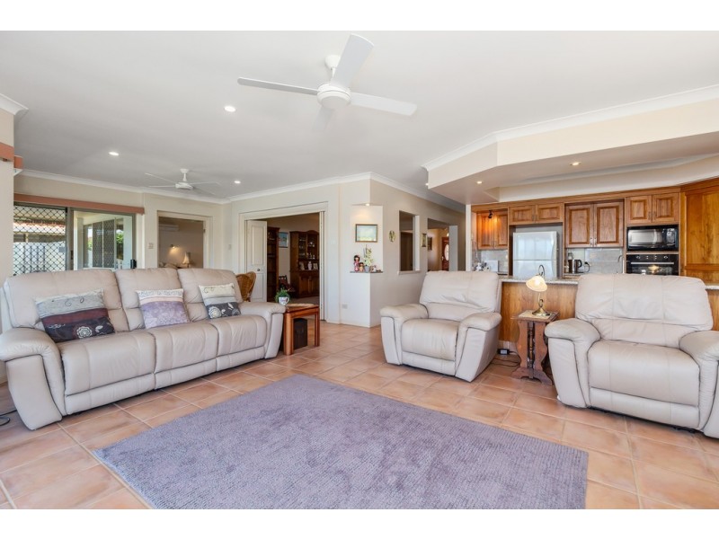 24 Kimberley Circuit, Banora Point NSW 2486