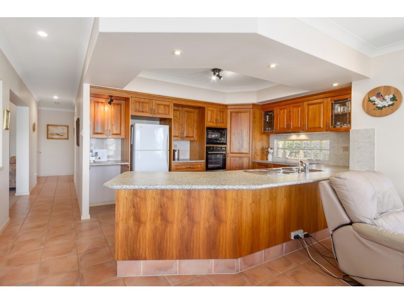 24 Kimberley Circuit, Banora Point NSW 2486