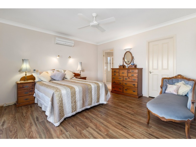 24 Kimberley Circuit, Banora Point NSW 2486