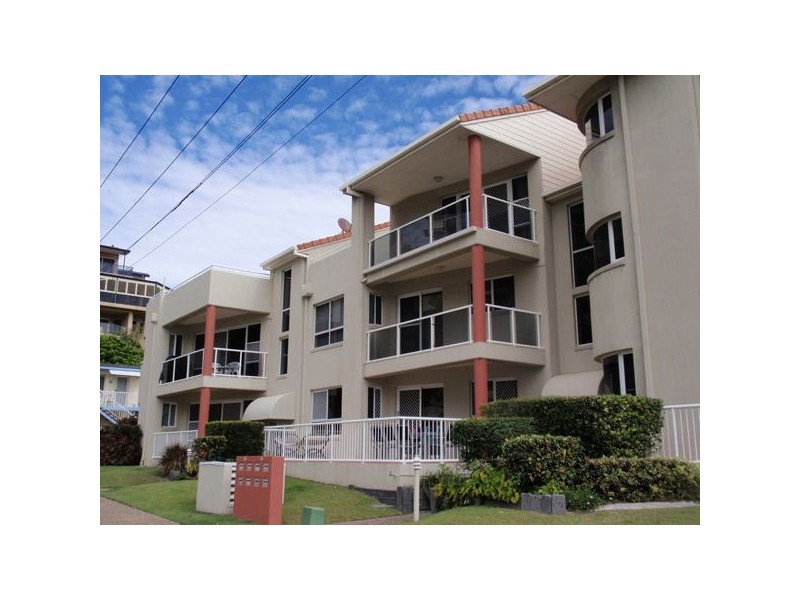 2/20 Marine Parade, Coolangatta QLD 4225