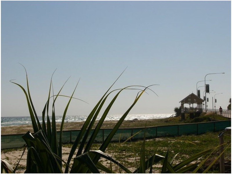 2/20 Marine Parade, Coolangatta QLD 4225