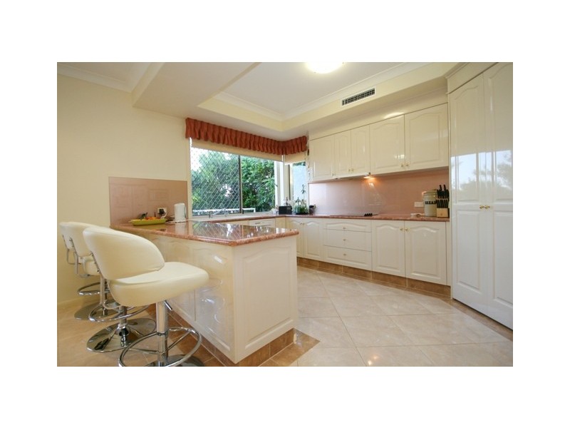 10A Peter St, Banora Point NSW 2486